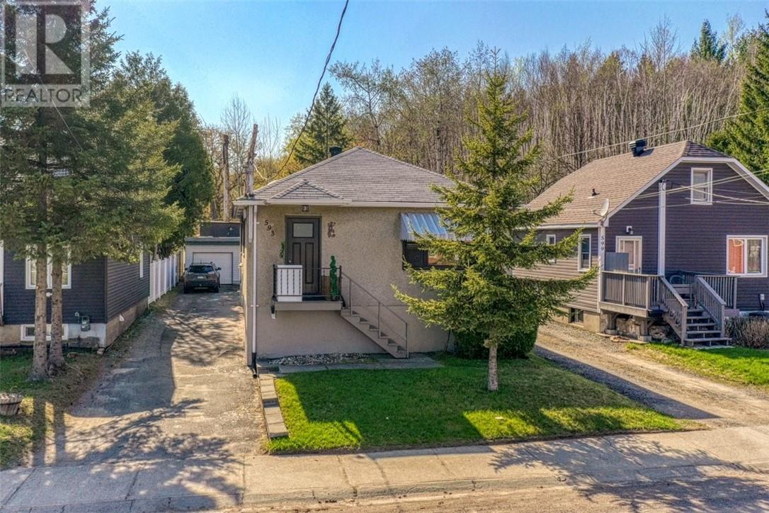 593 Bruce Avenue, Greater Sudbury, Ontario  P3C 5C2 - Photo 1 - 2127253