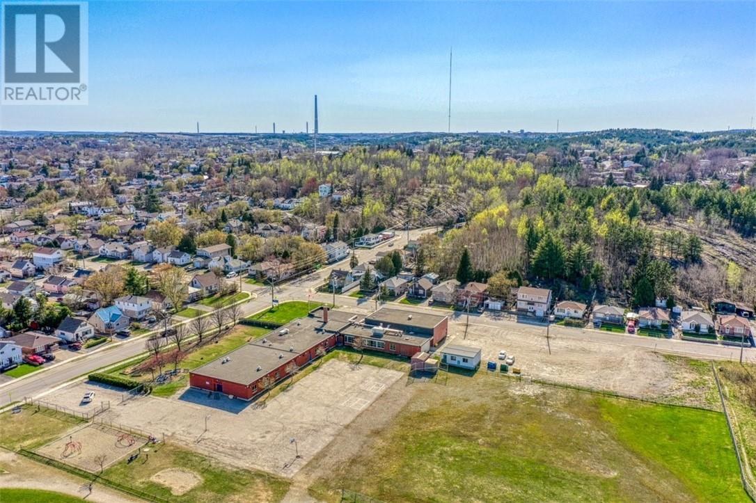 593 Bruce Avenue, Greater Sudbury, Ontario  P3C 5C2 - Photo 2 - 2127253