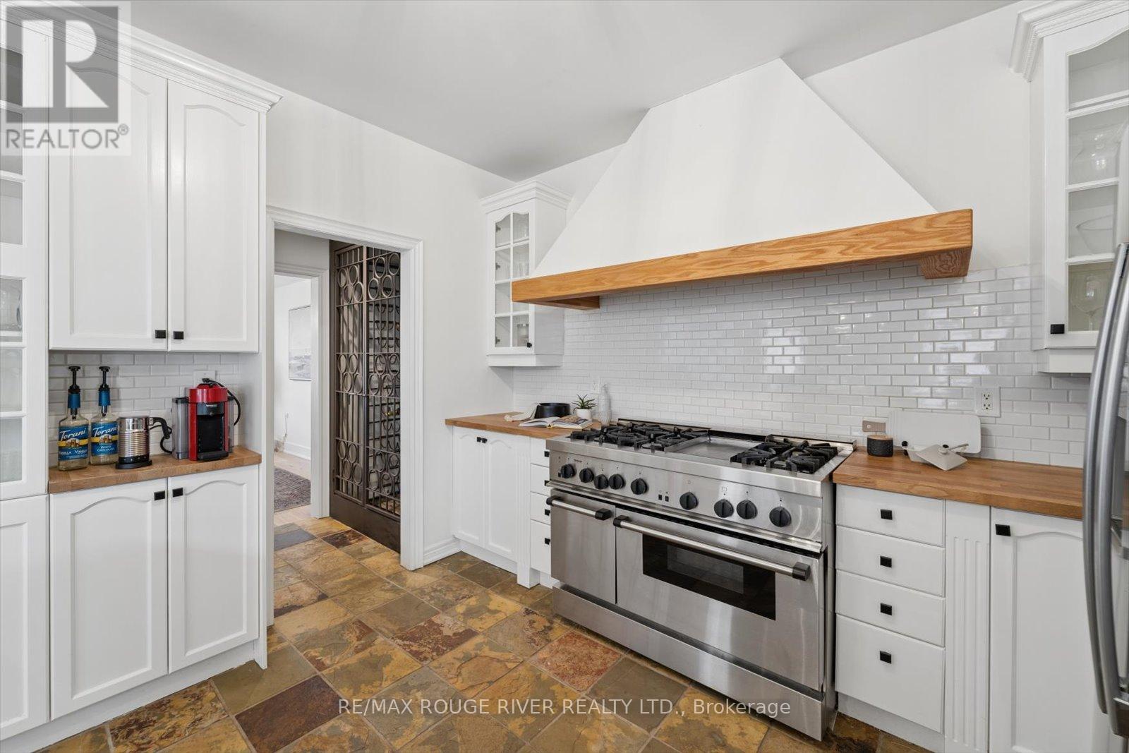 58 Knox Crescent, Whitby, Ontario  L1M 1C9 - Photo 18 - E13028786