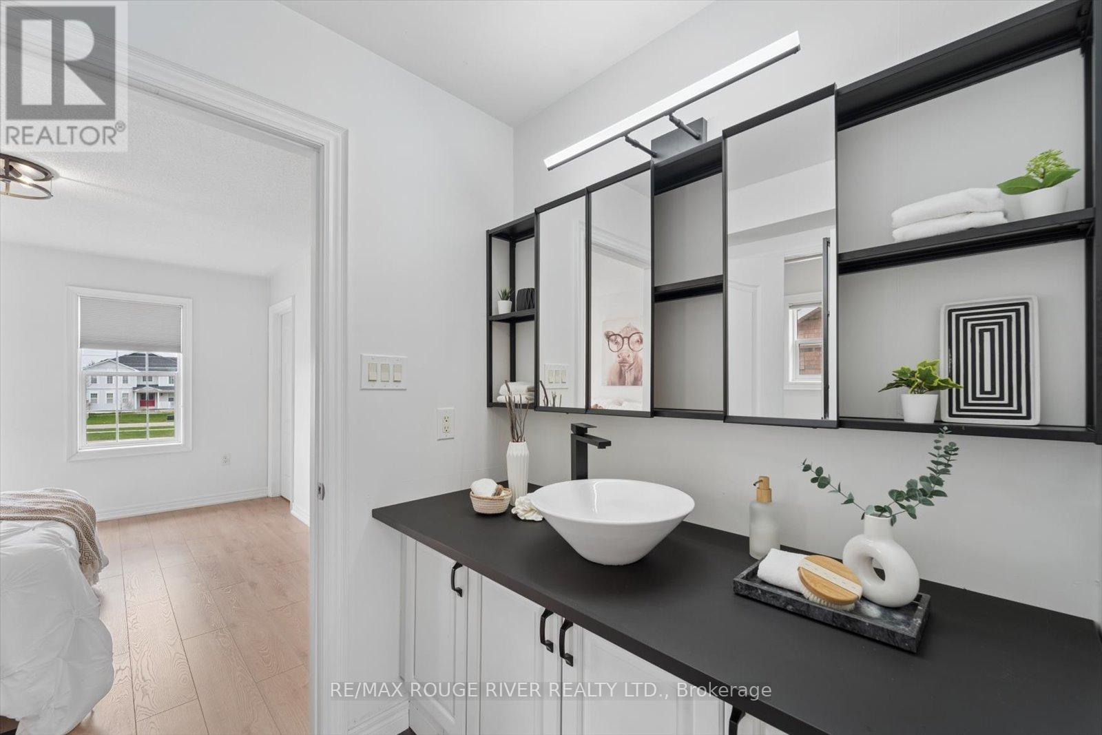 58 Knox Crescent, Whitby, Ontario  L1M 1C9 - Photo 34 - E13028786