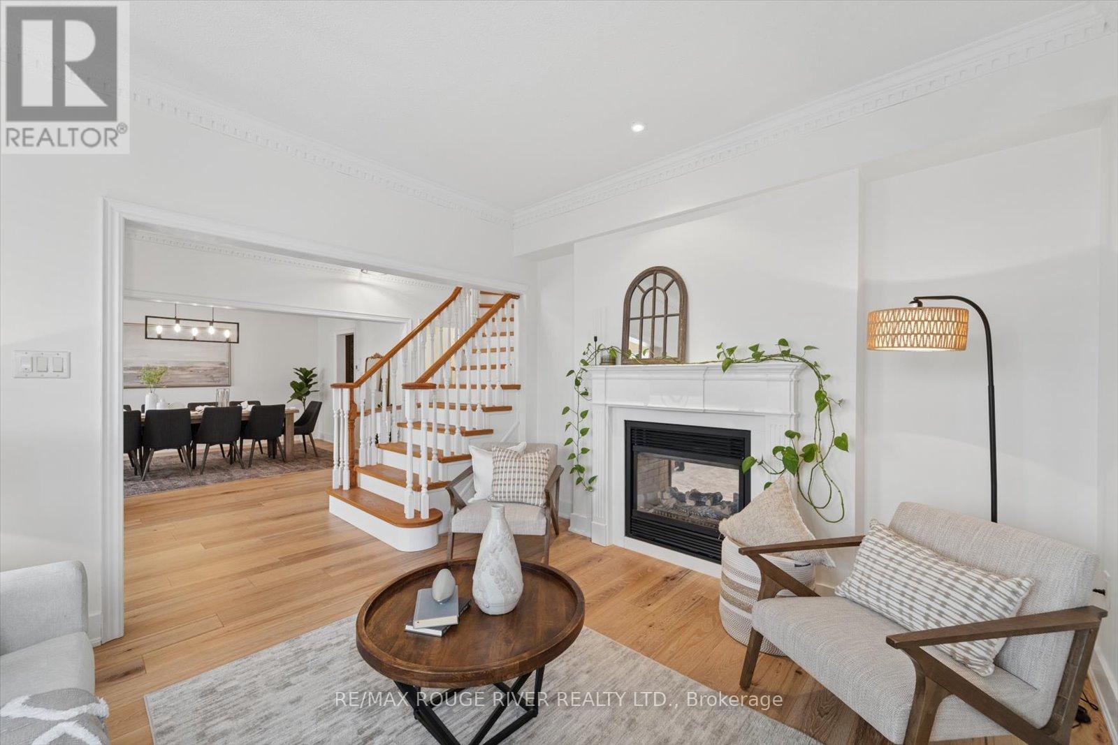 58 Knox Crescent, Whitby, Ontario  L1M 1C9 - Photo 9 - E13028786