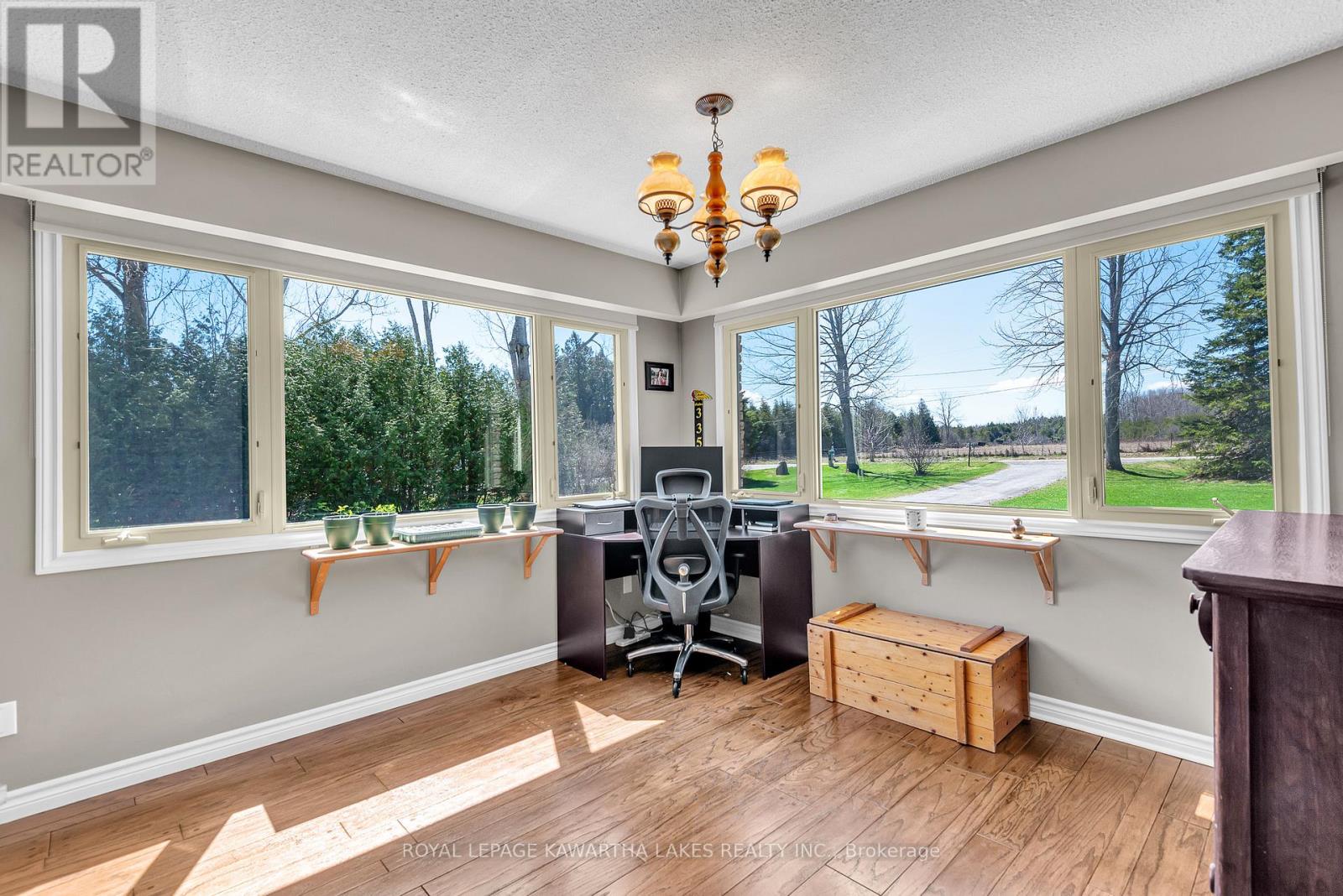 328 Cedar Glen Road, Kawartha Lakes, Ontario  K0M 1L0 - Photo 5 - X13028678