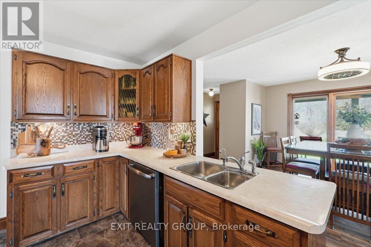 188 Riverside Parkway, Quinte West, Ontario  K0K 2C0 - Photo 7 - X13028762