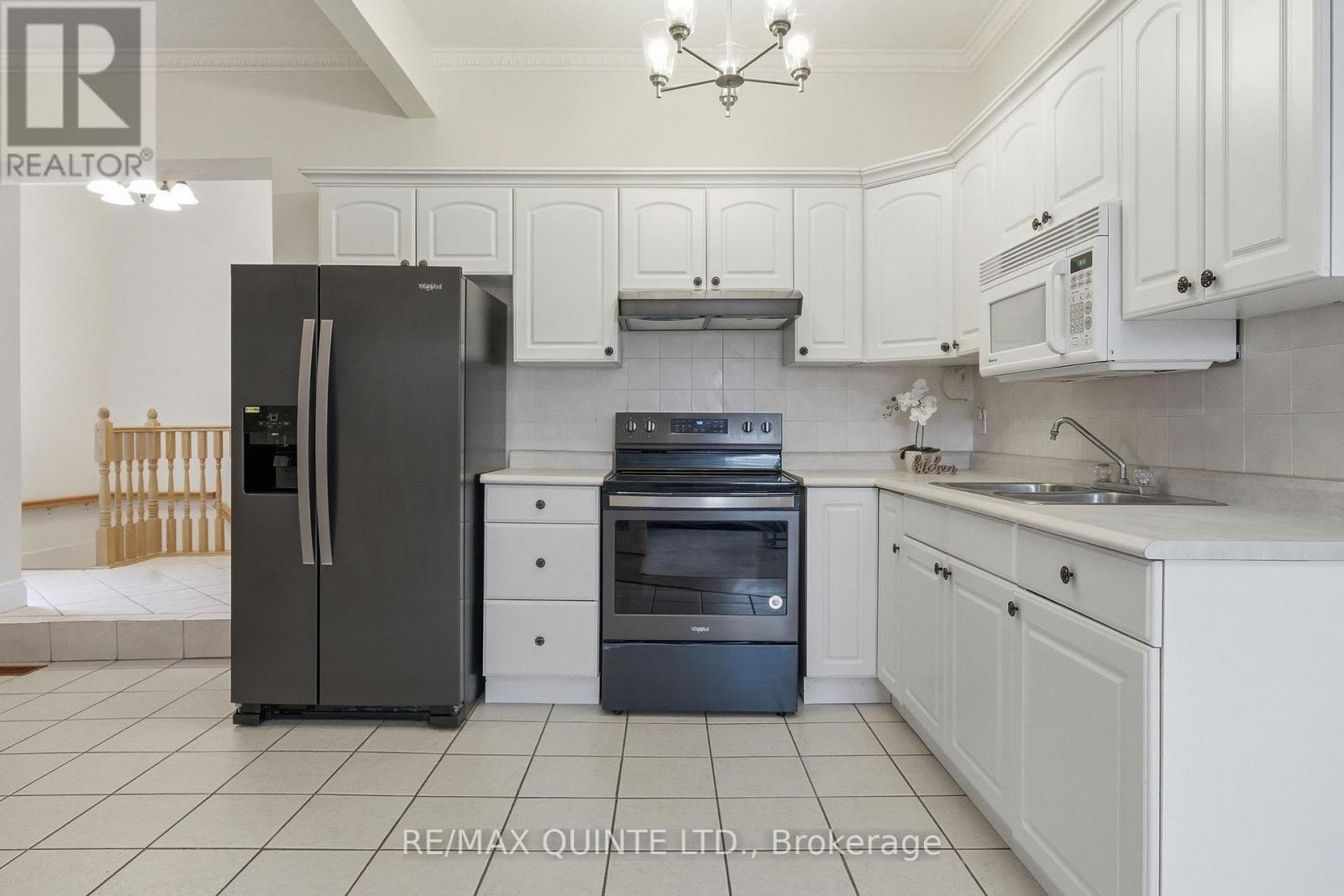 2118 County Road 3 Road, Prince Edward County, Ontario  K0K 1L0 - Photo 10 - X13028794