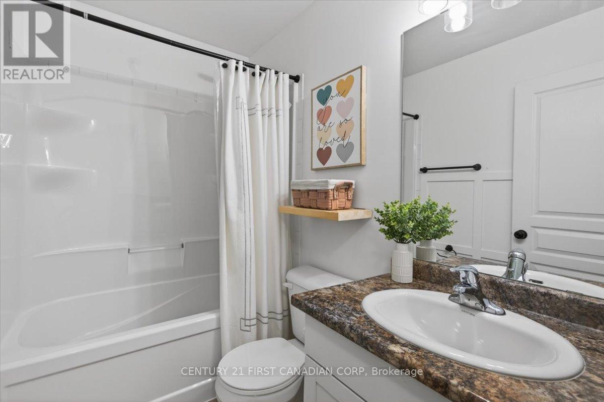 932 Silverfox Crescent, London North, Ontario  N6G 5B6 - Photo 17 - X13028680