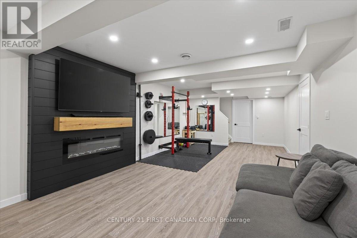 932 Silverfox Crescent, London North, Ontario  N6G 5B6 - Photo 18 - X13028680