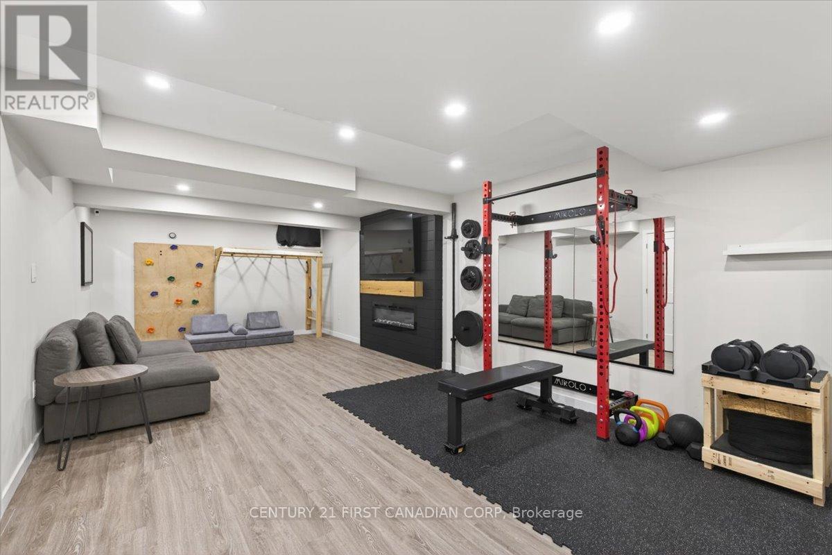 932 Silverfox Crescent, London North, Ontario  N6G 5B6 - Photo 19 - X13028680