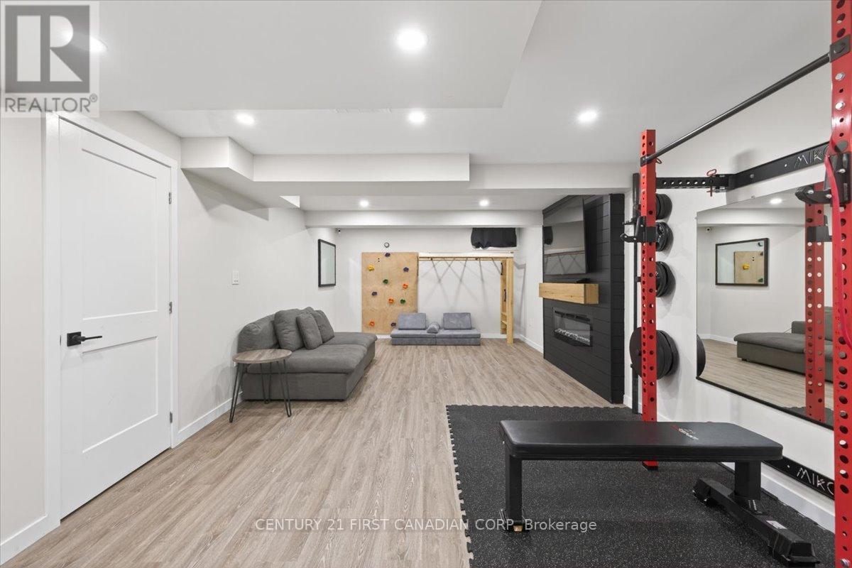 932 Silverfox Crescent, London North, Ontario  N6G 5B6 - Photo 20 - X13028680