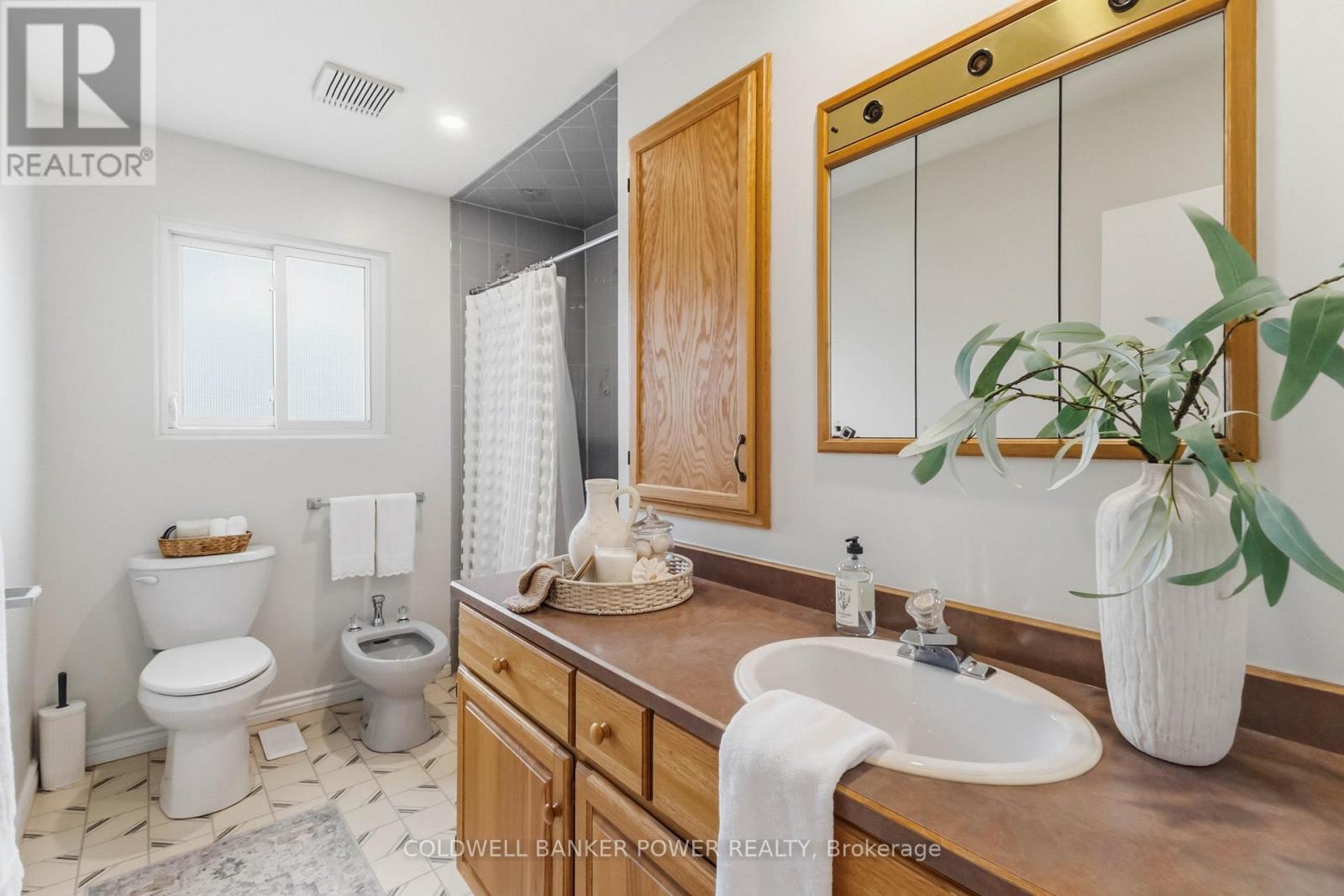 107 Pawnee Road, London East, Ontario  N5V 2S9 - Photo 26 - X13028804