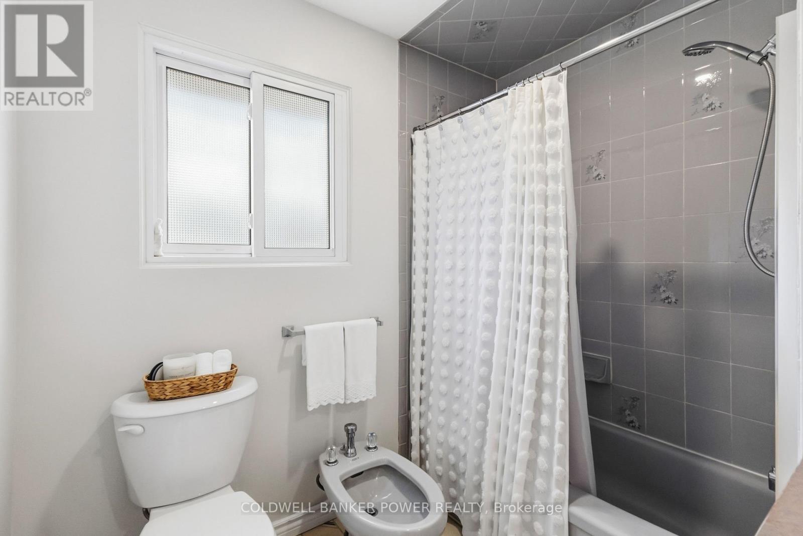 107 Pawnee Road, London East, Ontario  N5V 2S9 - Photo 27 - X13028804