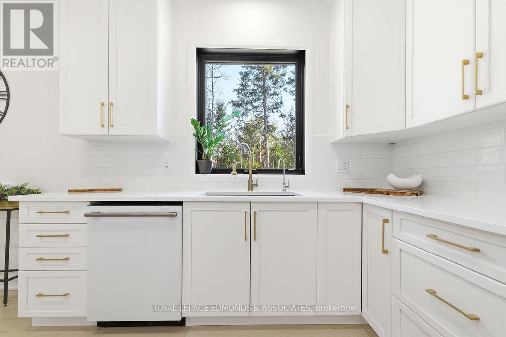 151 Sufian Street, Laurentian Valley, Ontario  K8A 6W6 - Photo 23 - X13028756