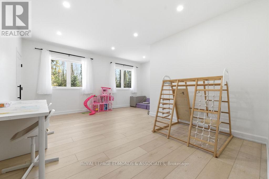 151 Sufian Street, Laurentian Valley, Ontario  K8A 6W6 - Photo 35 - X13028756