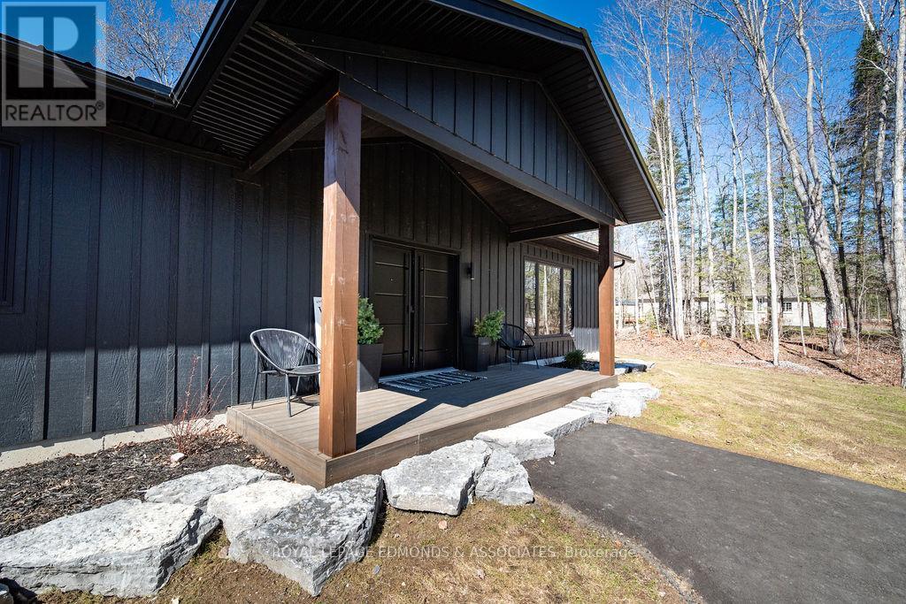 151 Sufian Street, Laurentian Valley, Ontario  K8A 6W6 - Photo 5 - X13028756