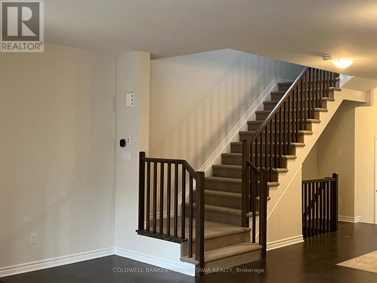 17 Atop Lane, Ottawa, Ontario  K1X 0H2 - Photo 11 - X13028746