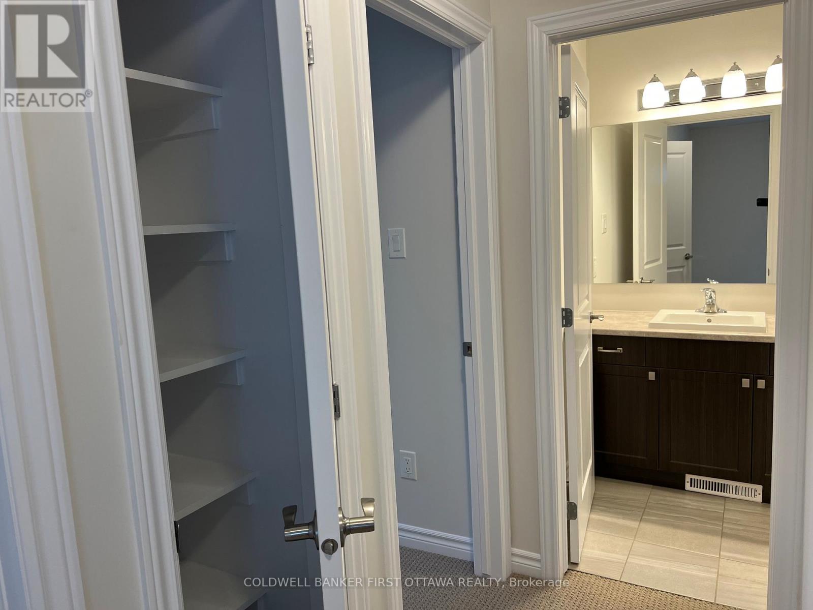 17 Atop Lane, Ottawa, Ontario  K1X 0H2 - Photo 13 - X13028746