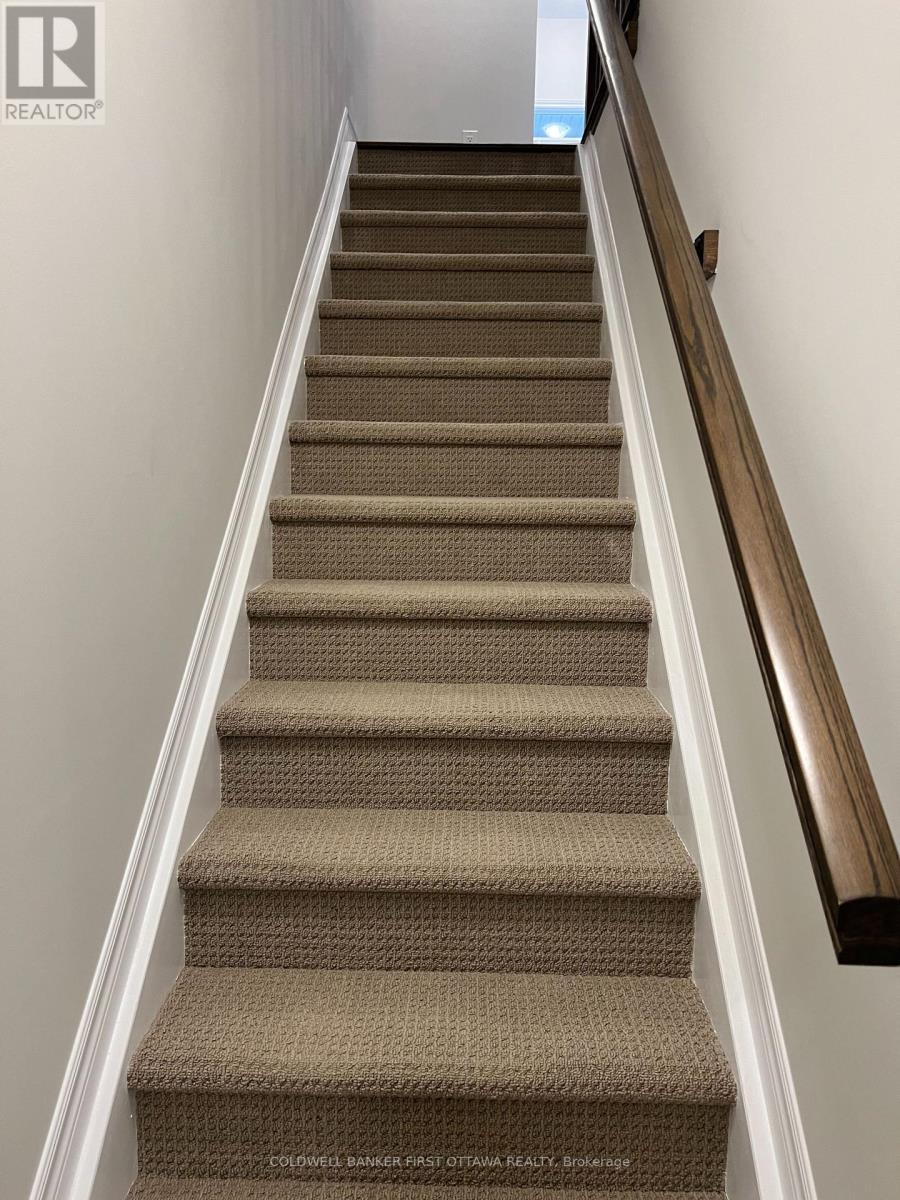 17 Atop Lane, Ottawa, Ontario  K1X 0H2 - Photo 22 - X13028746