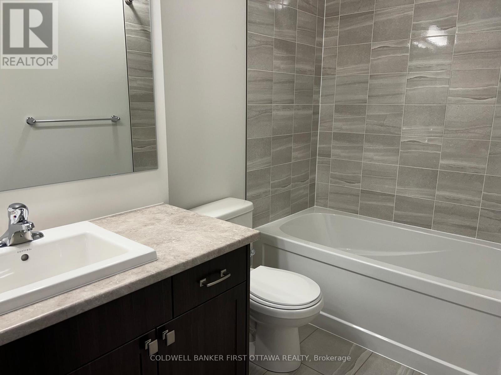 17 Atop Lane, Ottawa, Ontario  K1X 0H2 - Photo 25 - X13028746