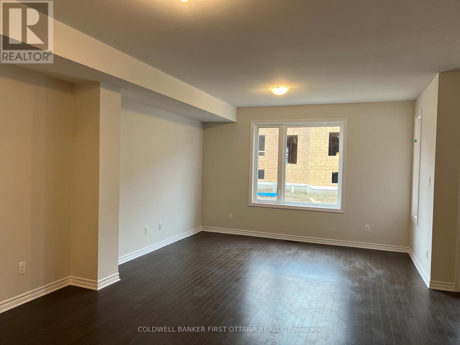 17 Atop Lane, Ottawa, Ontario  K1X 0H2 - Photo 5 - X13028746