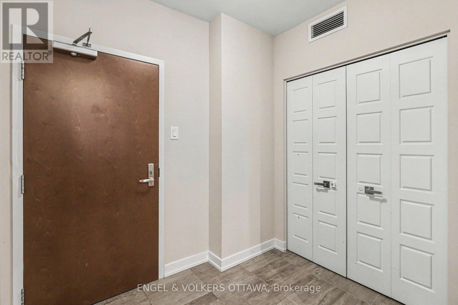 418 - 316 Bruyere Street, Ottawa, Ontario  K1N 5E7 - Photo 3 - X13028752