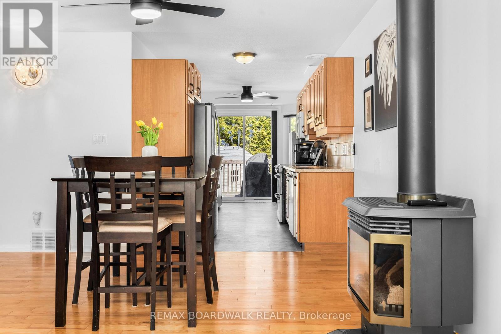 403 Flora Street, Carleton Place, Ontario  K7C 4T6 - Photo 6 - X13028808