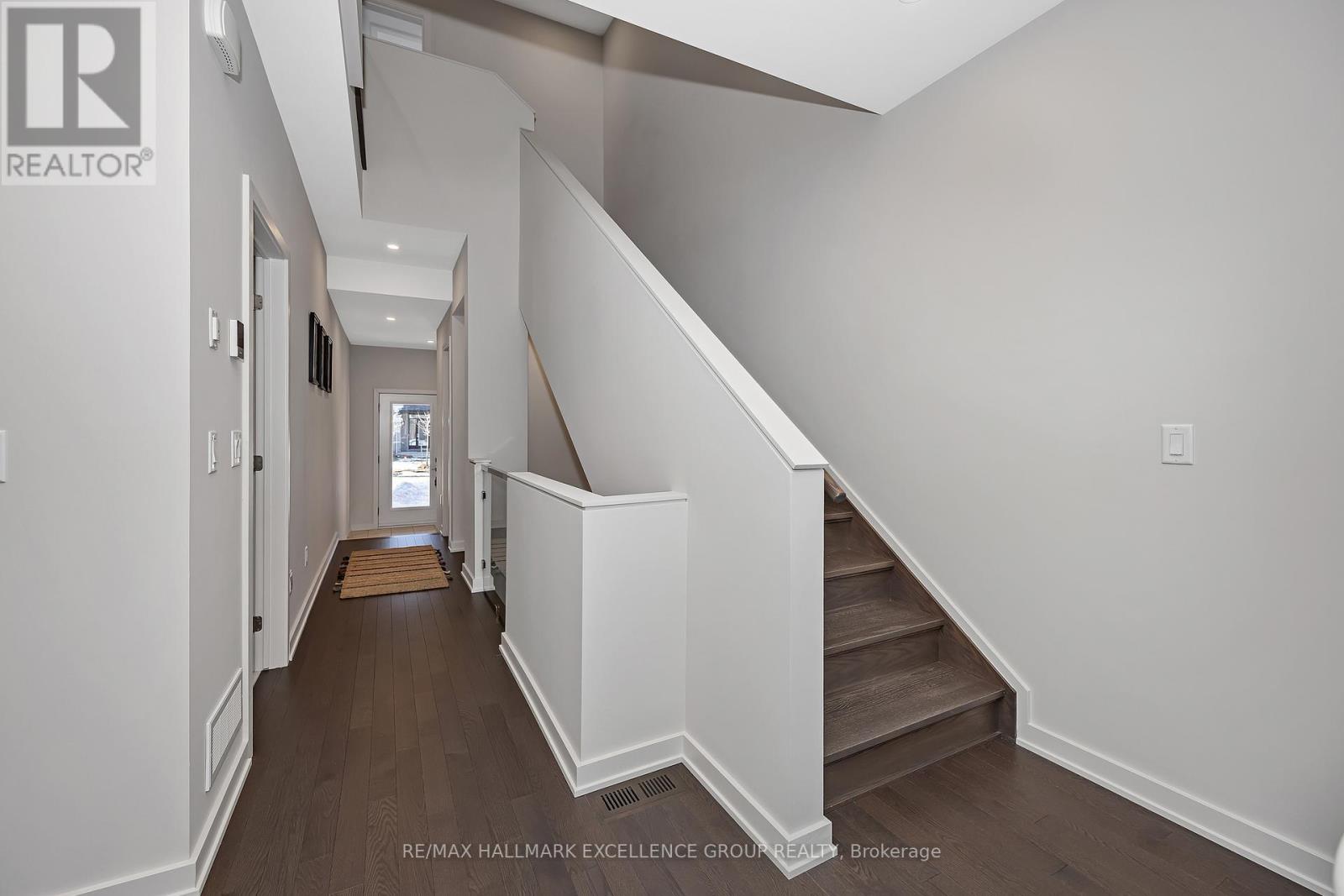 677 Honeydew Street, Ottawa, Ontario  K1X 0K5 - Photo 14 - X13028814