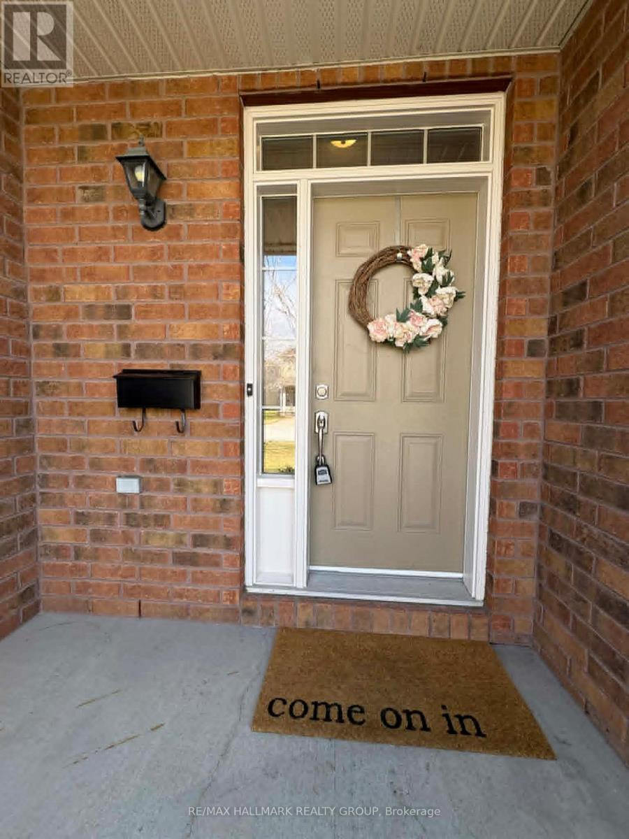 756 Nakina Way, Ottawa, Ontario  K1V 2J1 - Photo 2 - X13028818