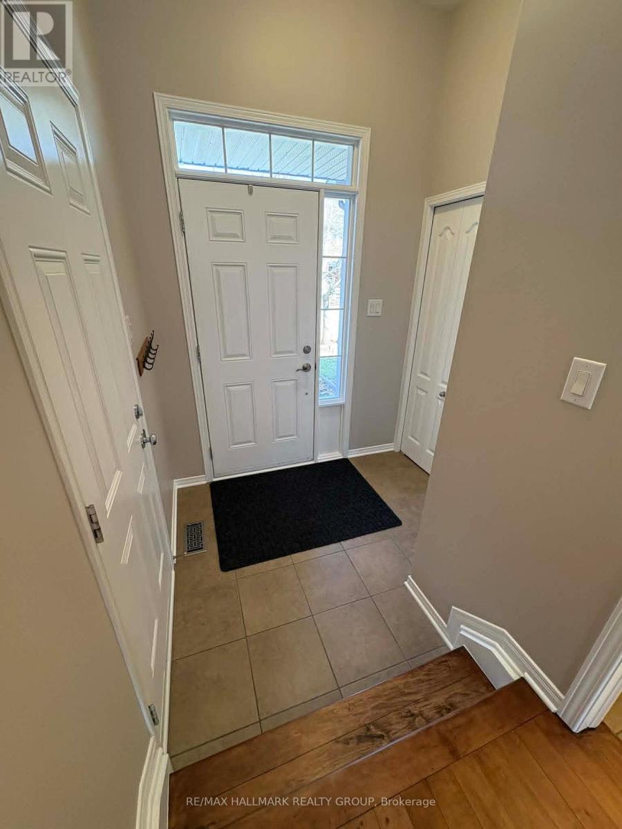 756 Nakina Way, Ottawa, Ontario  K1V 2J1 - Photo 6 - X13028818