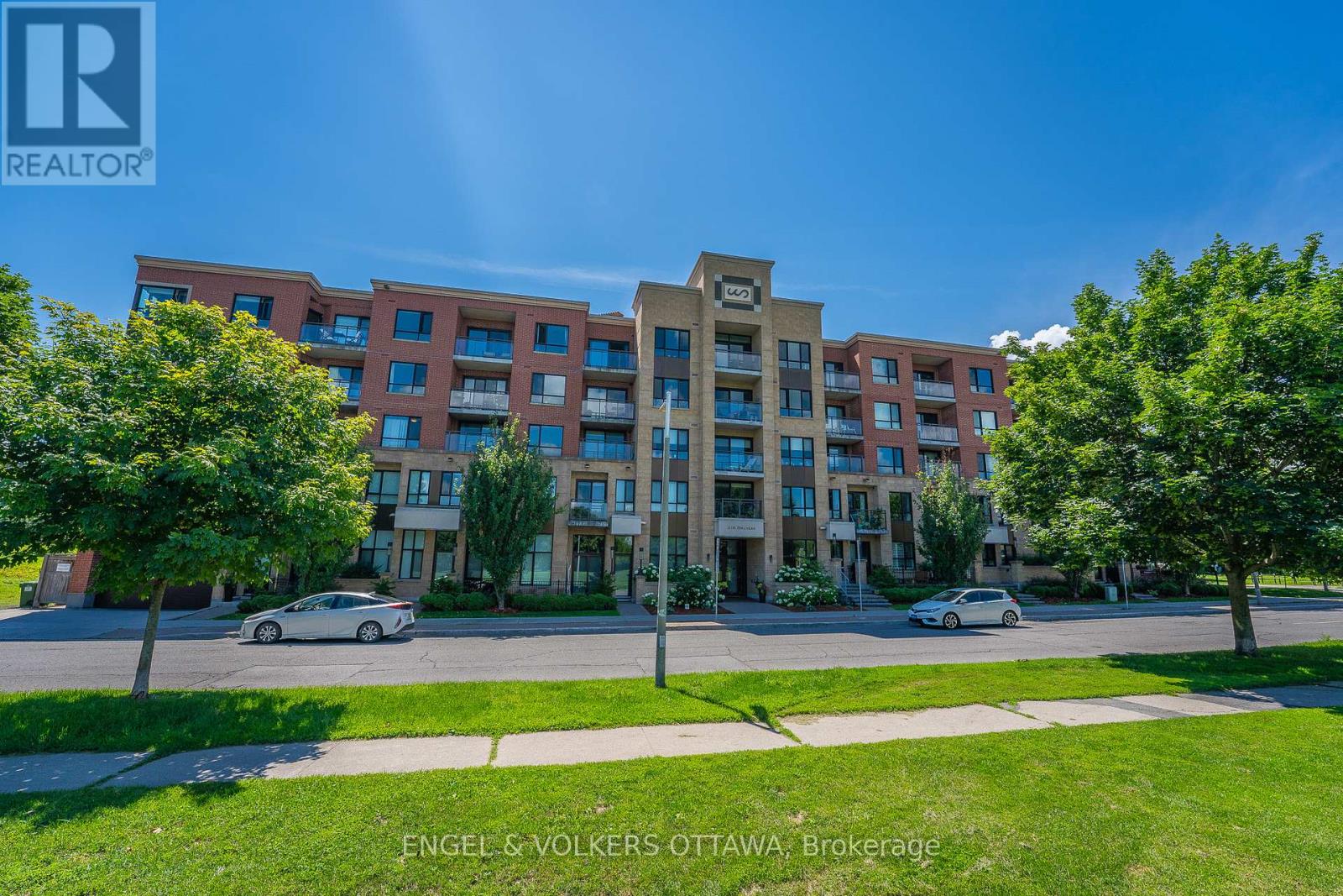 302 - 316 Bruyere Street, Ottawa, Ontario  K1N 0C3 - Photo 2 - X13028822