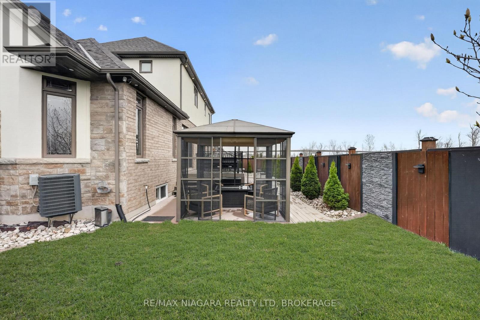 60 Mackenzie King Avenue, St. Catharines, Ontario  L2P 0E1 - Photo 38 - X13028670