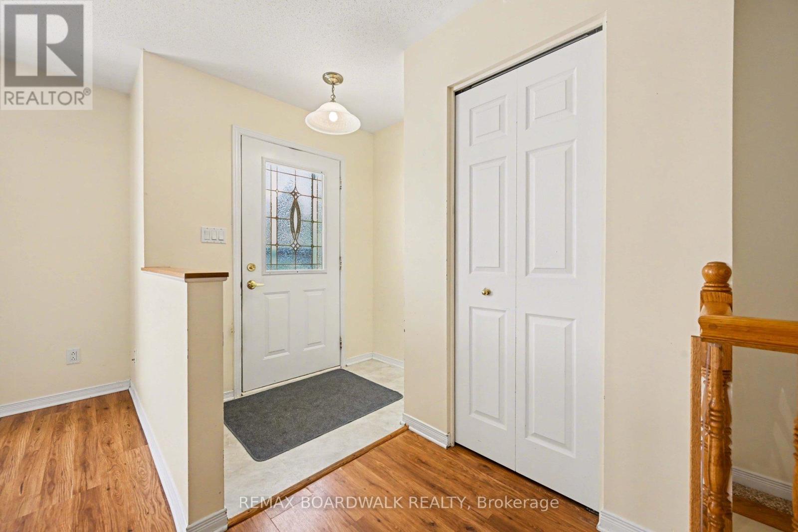 402 Flora Street, Carleton Place, Ontario  K7C 3M9 - Photo 3 - X12923784