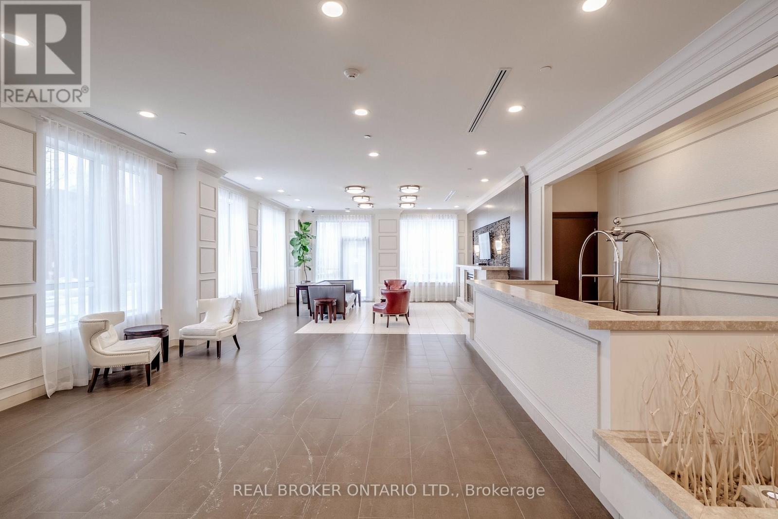 225 - 35 Saranac Boulevard, Toronto, Ontario  M6A 2G4 - Photo 2 - C13028684