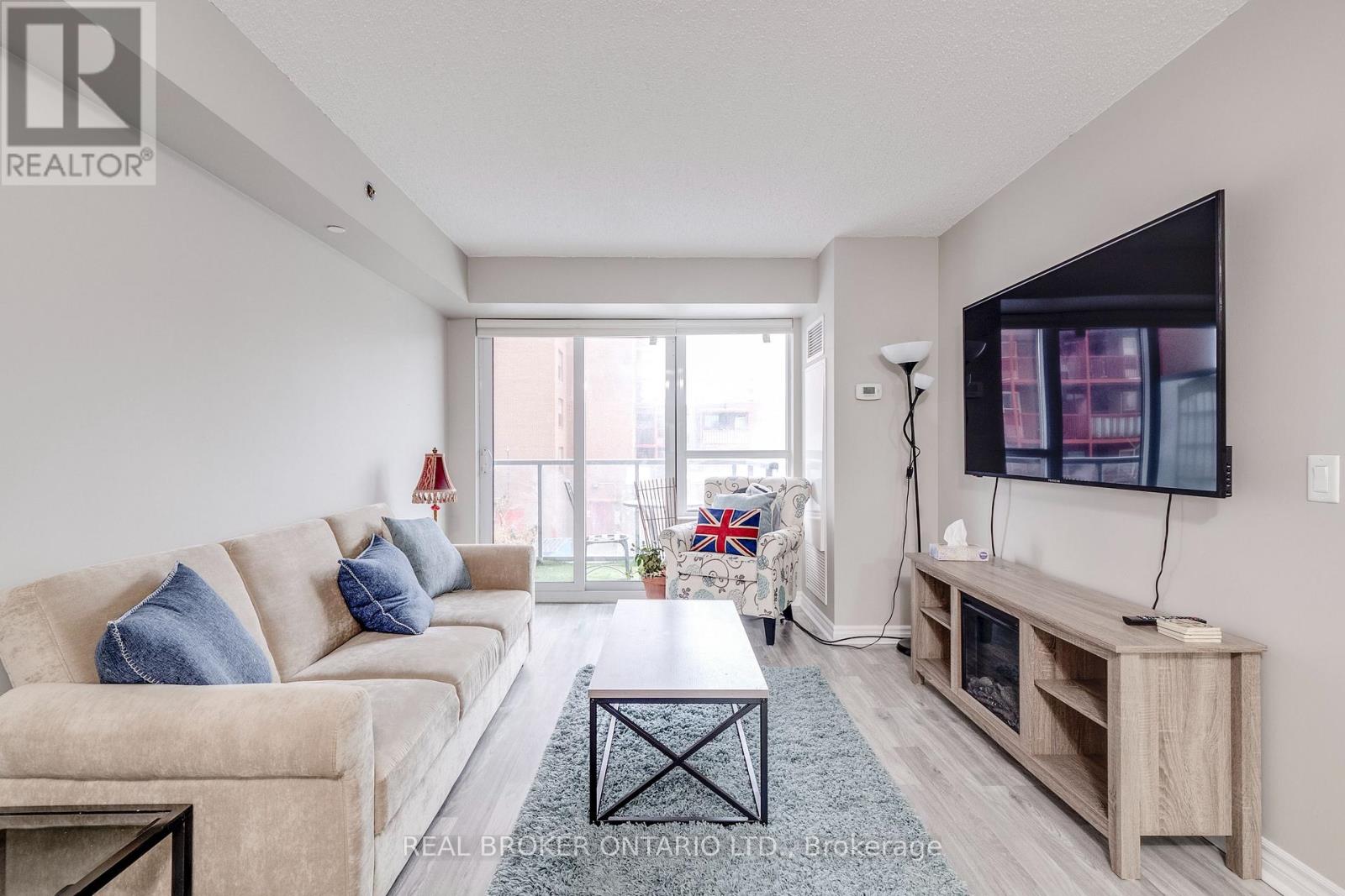 225 - 35 Saranac Boulevard, Toronto, Ontario  M6A 2G4 - Photo 5 - C13028684