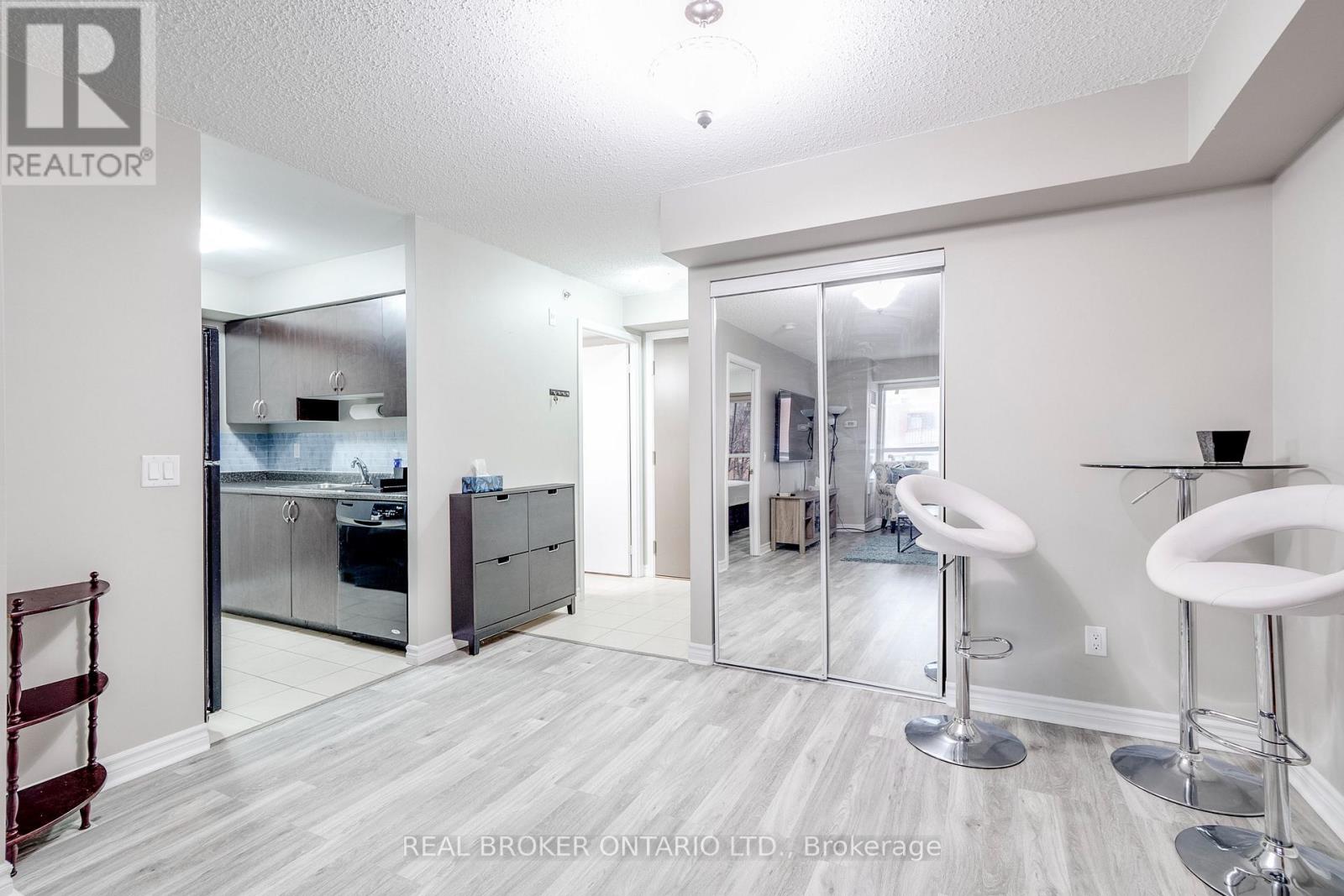 225 - 35 Saranac Boulevard, Toronto, Ontario  M6A 2G4 - Photo 6 - C13028684