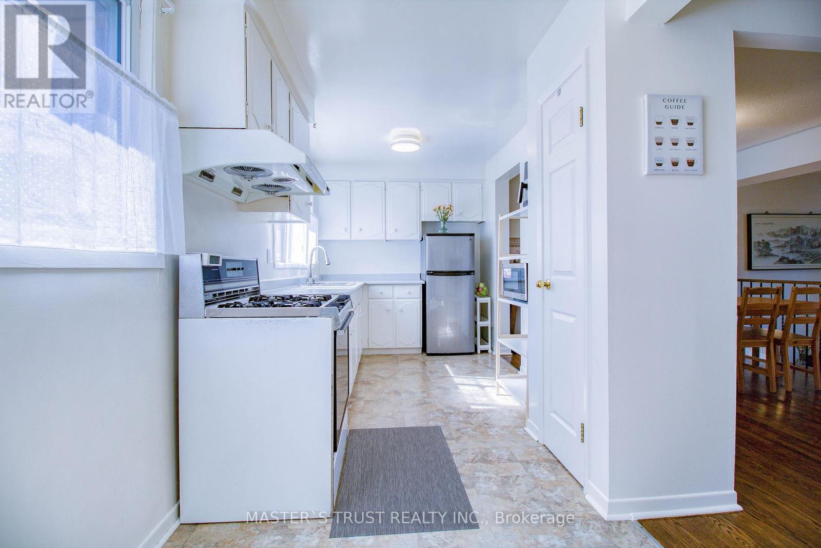 20 Sego Royalway, Toronto, Ontario  M2H 1L4 - Photo 13 - C13028760