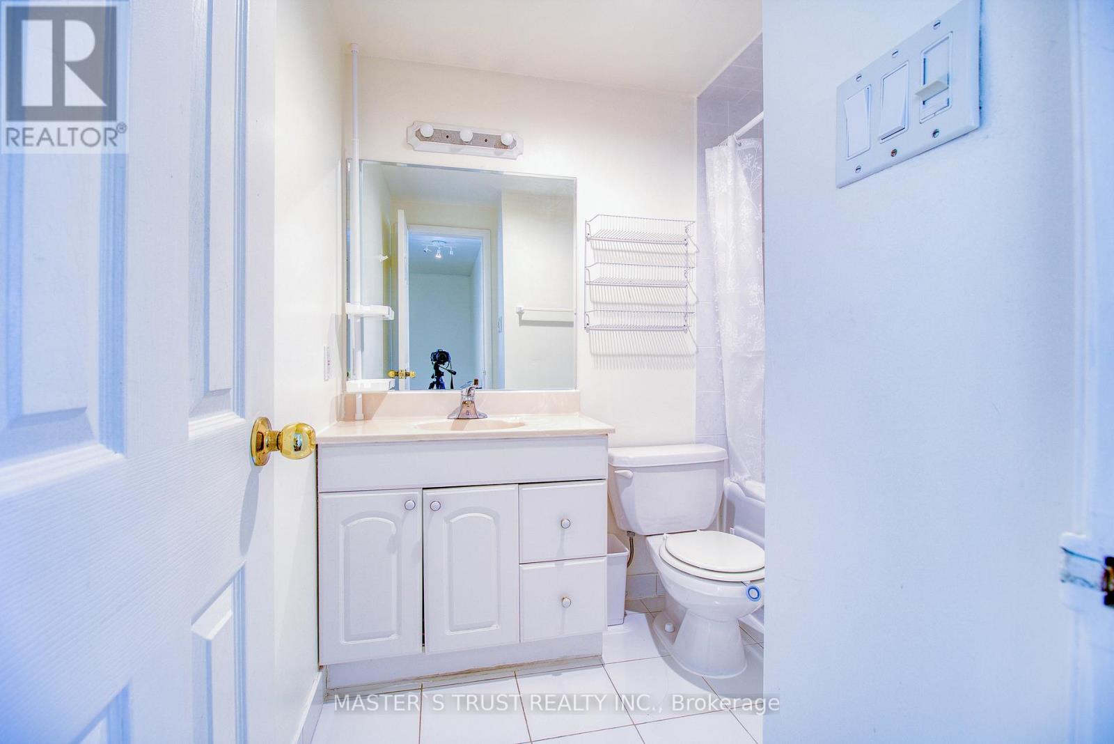 20 Sego Royalway, Toronto, Ontario  M2H 1L4 - Photo 17 - C13028760