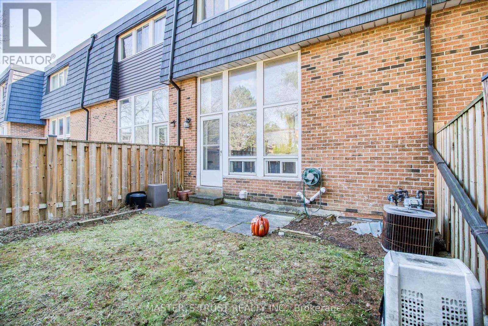 20 Sego Royalway, Toronto, Ontario  M2H 1L4 - Photo 22 - C13028760