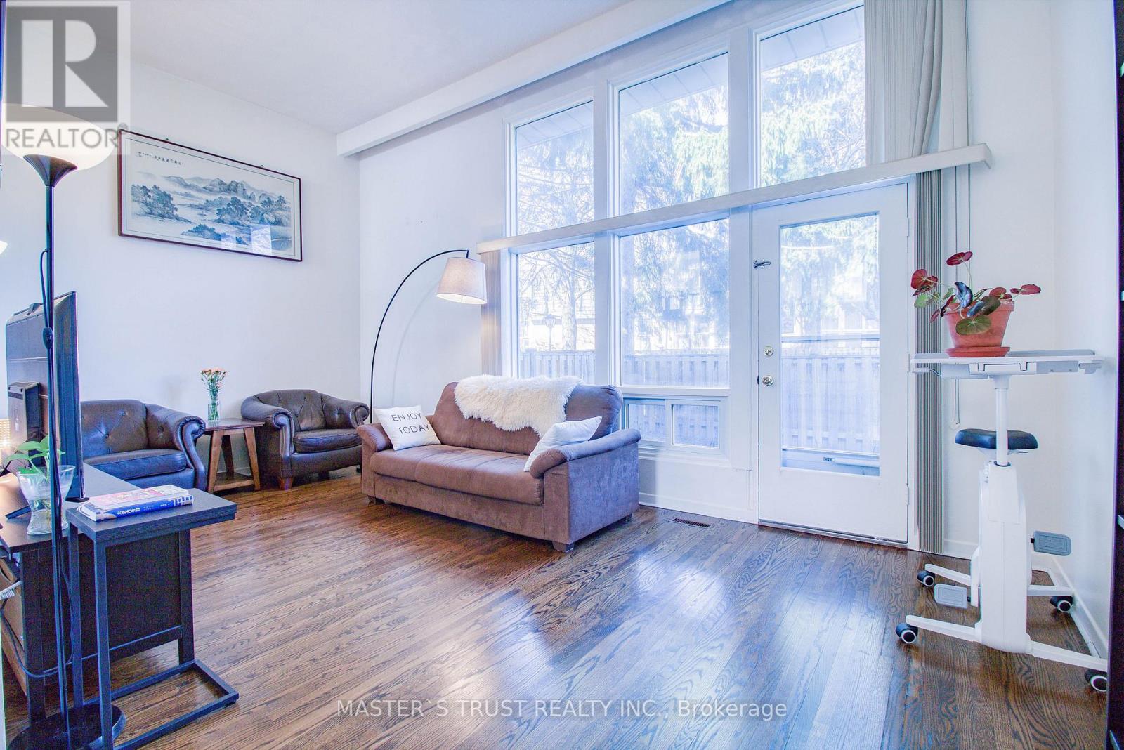 20 Sego Royalway, Toronto, Ontario  M2H 1L4 - Photo 5 - C13028760