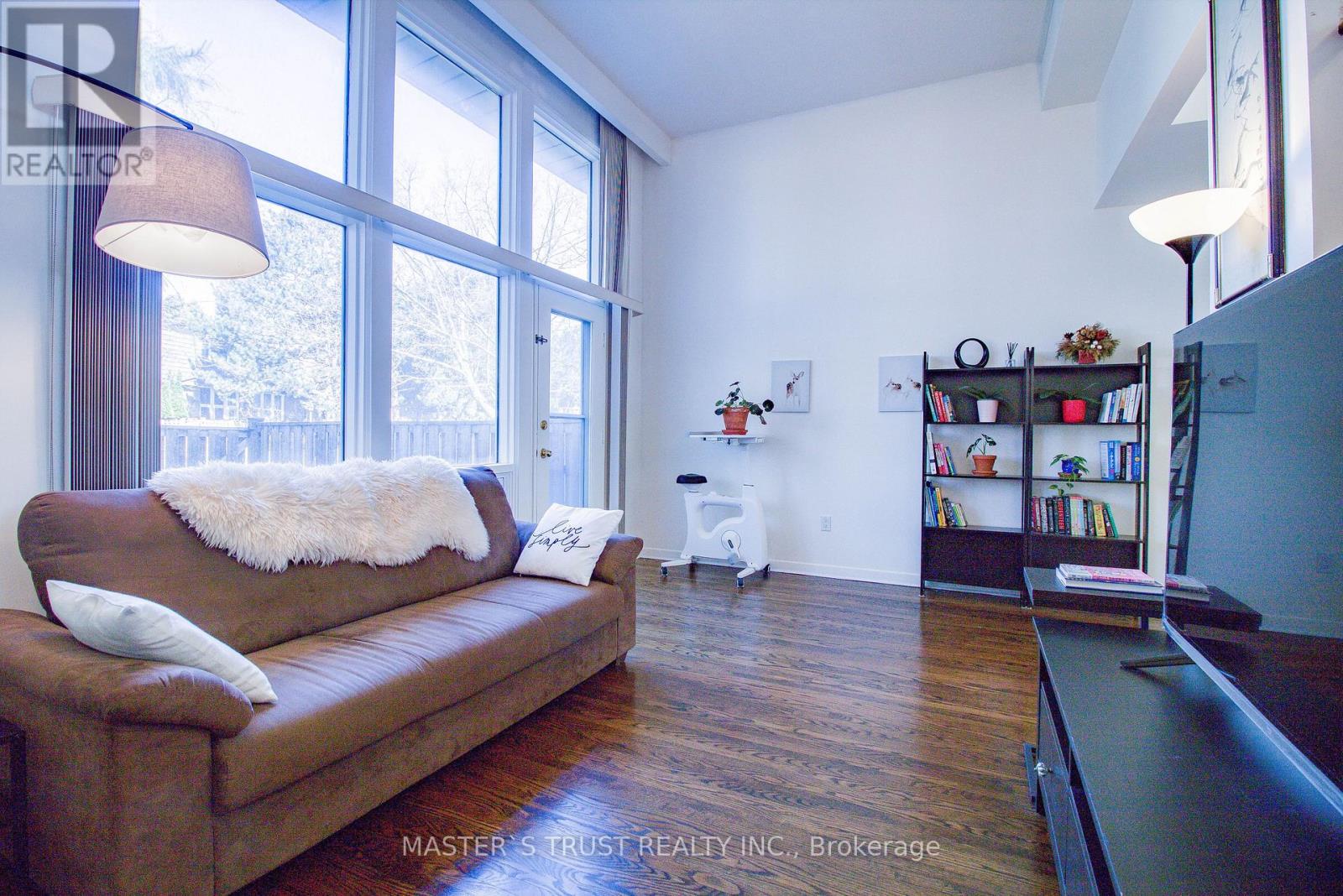 20 Sego Royalway, Toronto, Ontario  M2H 1L4 - Photo 7 - C13028760