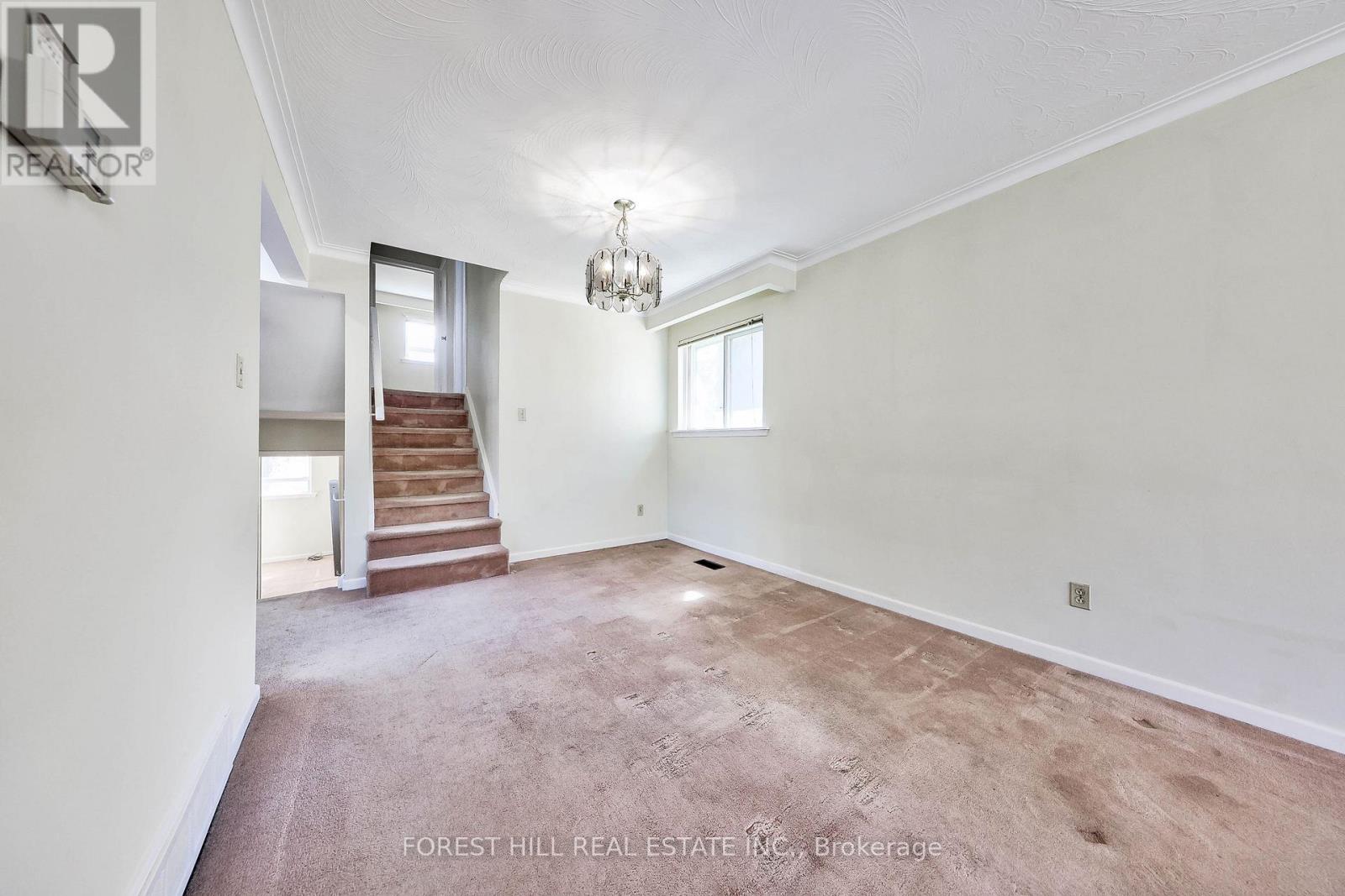 63 Hopperton Drive, Toronto, Ontario  M2L 2S7 - Photo 6 - C13028768