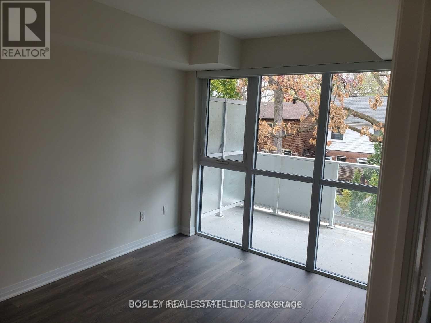 #202 - 2301 Danforth Avenue, Toronto, Ontario  M4C 1K5 - Photo 8 - E13028770