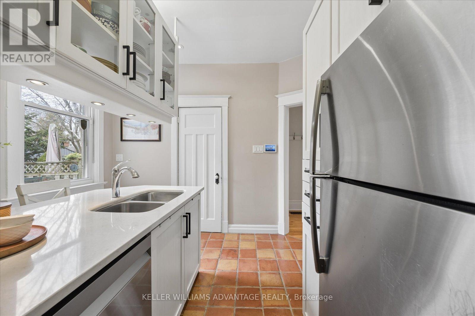 274 Waverley Road, Toronto, Ontario  M4L 3T6 - Photo 16 - E13028796