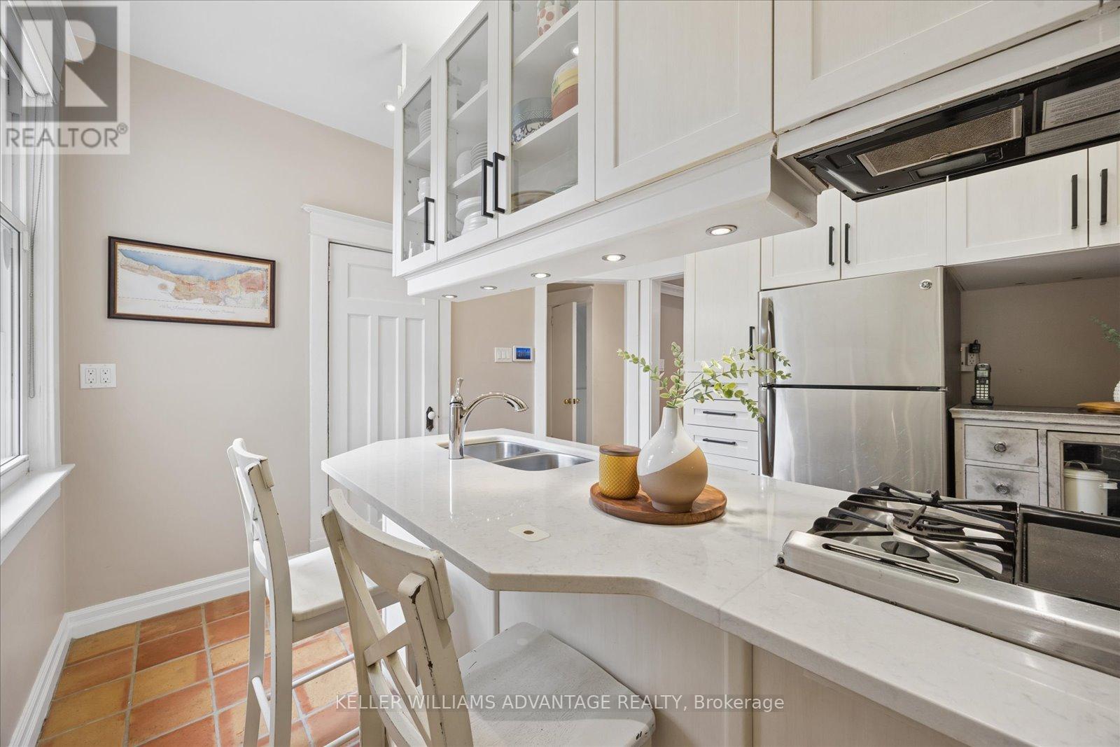 274 Waverley Road, Toronto, Ontario  M4L 3T6 - Photo 17 - E13028796