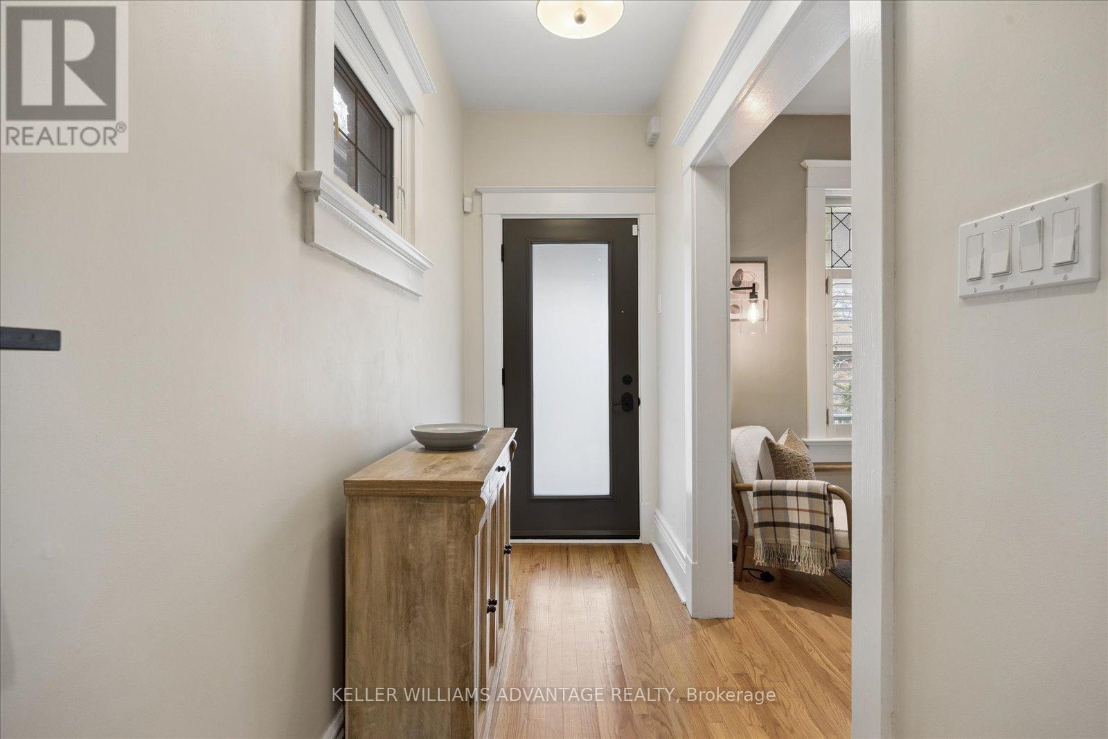 274 Waverley Road, Toronto, Ontario  M4L 3T6 - Photo 4 - E13028796