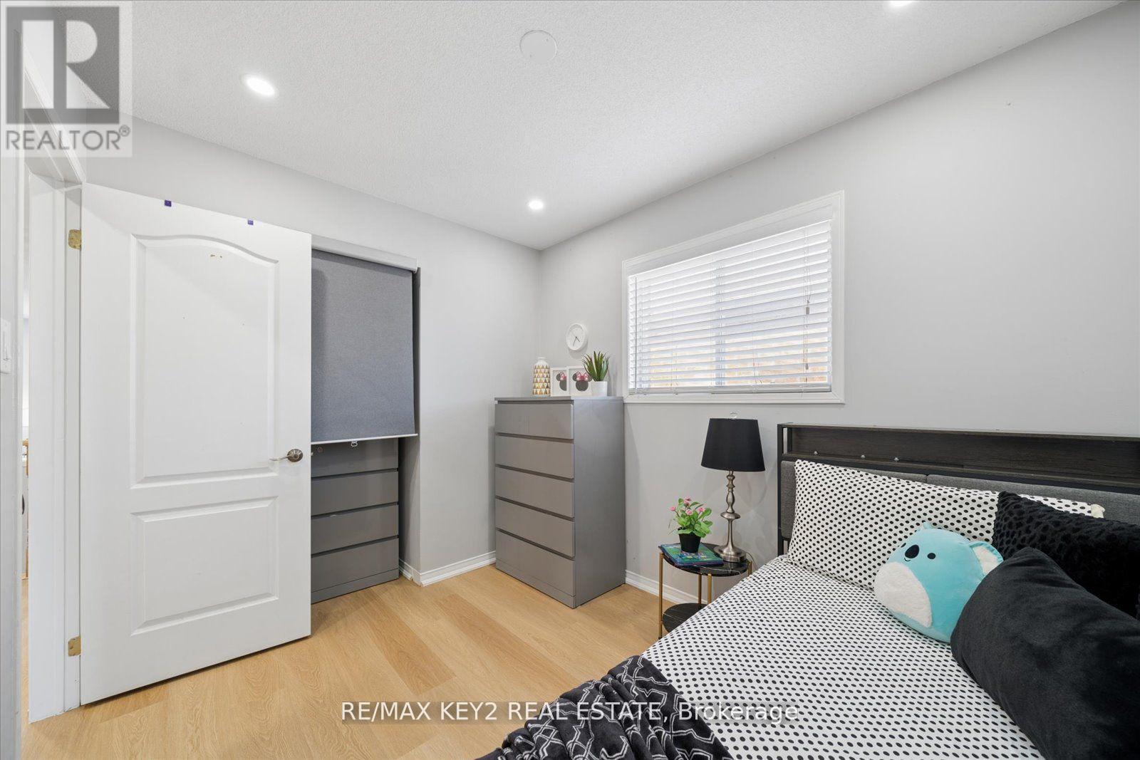 1652 Autumn Crescent, Pickering, Ontario  L1V 6X6 - Photo 33 - E13028802