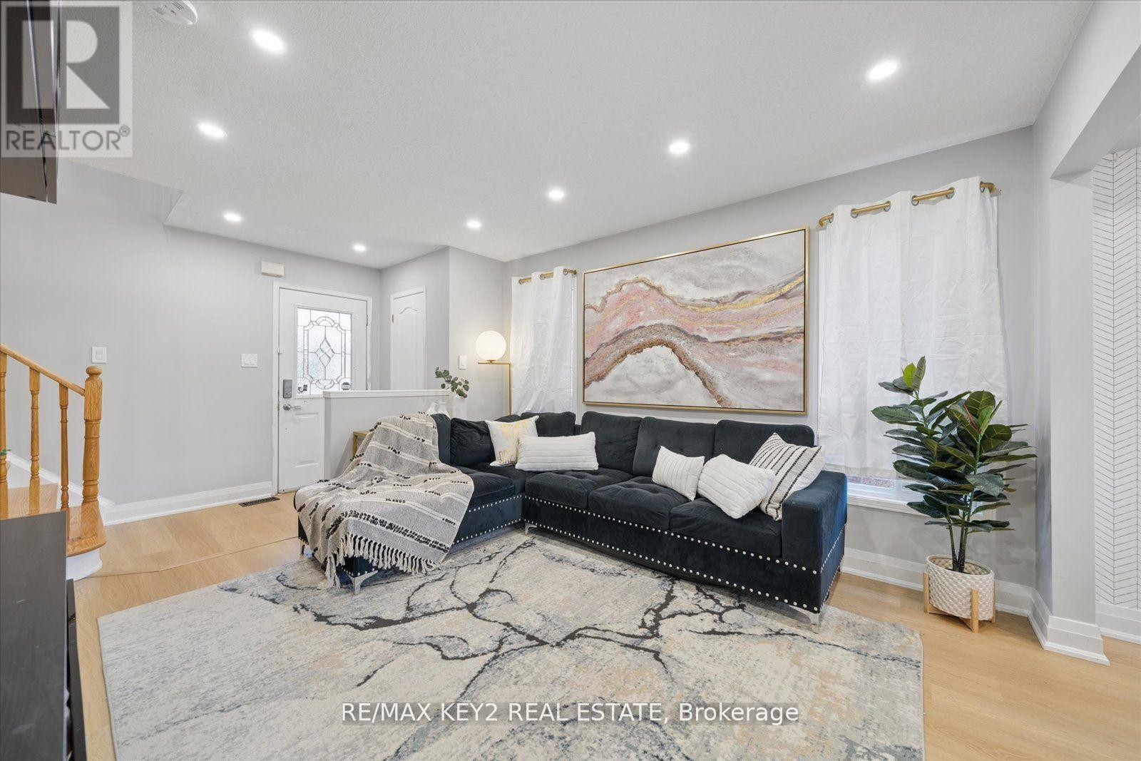 1652 Autumn Crescent, Pickering, Ontario  L1V 6X6 - Photo 6 - E13028802