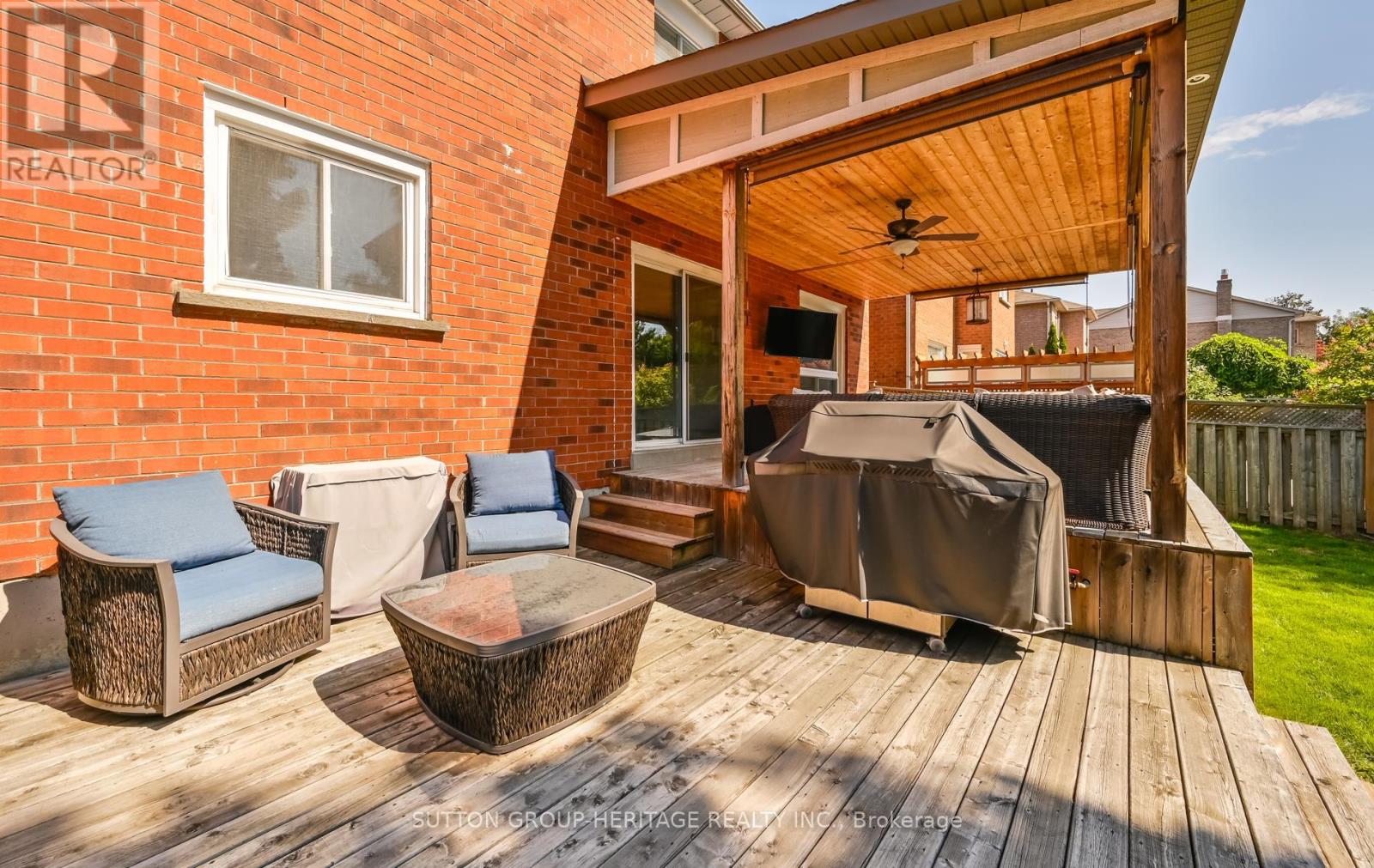 537 Charnwood Court, Pickering, Ontario  L1V 4Y5 - Photo 42 - E13028810