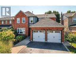 537 CHARNWOOD COURT, Pickering, Ontario