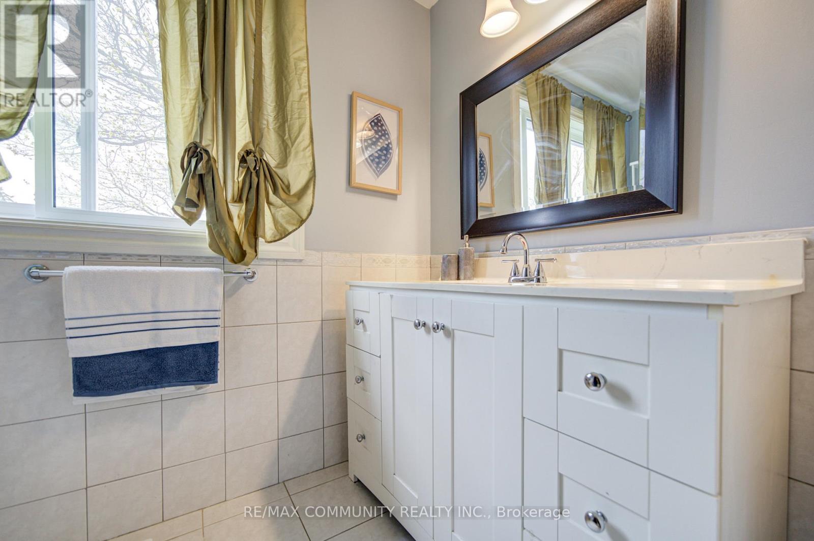 37 Vodden Court, Brampton, Ontario  L6V 2V7 - Photo 29 - W13019636