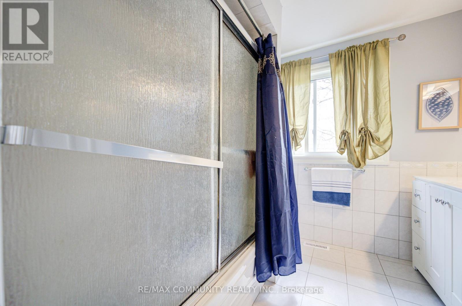 37 Vodden Court, Brampton, Ontario  L6V 2V7 - Photo 27 - W13019636