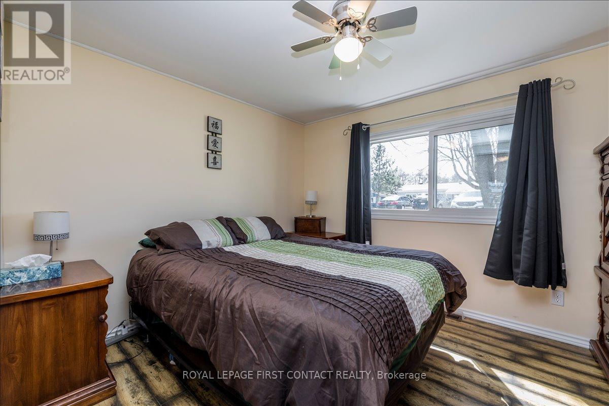 34 Flora Drive, Innisfil, Ontario  L9S 1R1 - Photo 15 - N13028668